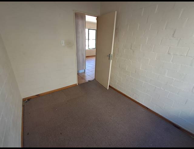2 BEDROOM APARTMENT FOR SALE IN SUNRIDGE